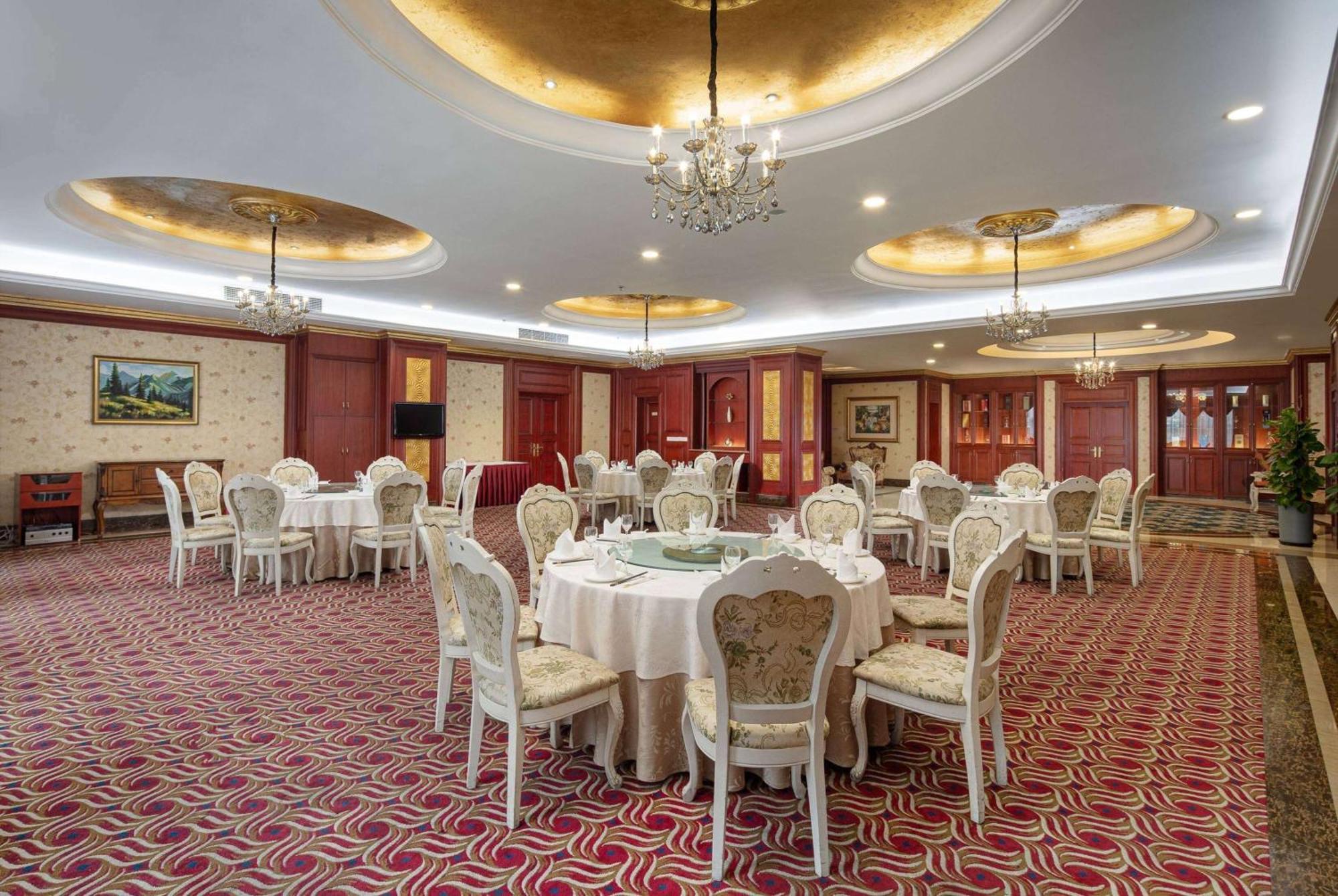 Hotel Ramada Plaza By Wyndham Chongqing West Zewnętrze zdjęcie